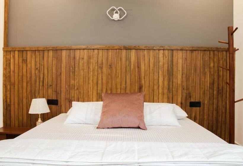 Hotel River Breeze Residents