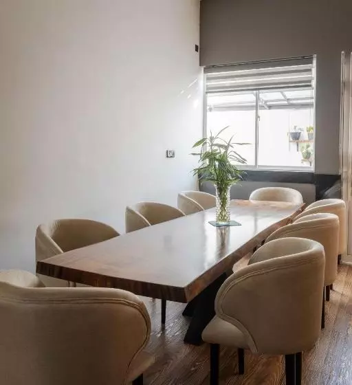 Hotelli River Breeze Residents