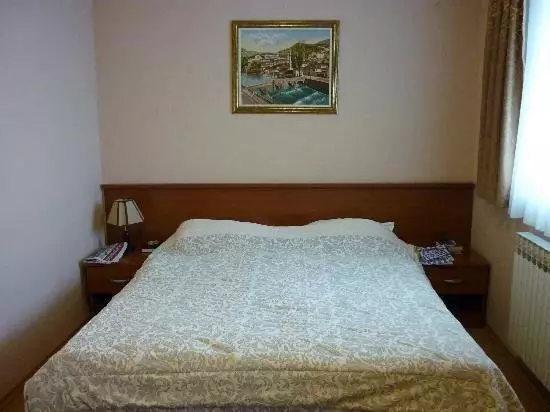 هتل Visoko Place