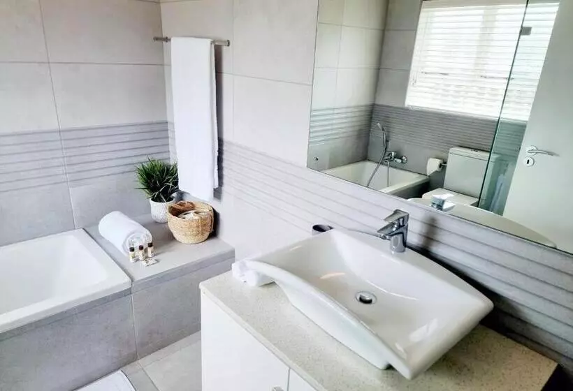 Majatalo Dreamaway On Everton   Deluxe Private Apartment