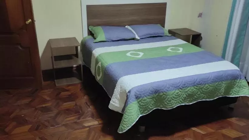 پانسیون Golden Dreams