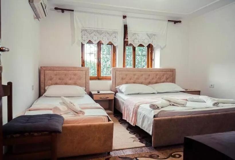 ペンション Guesthouse Arber