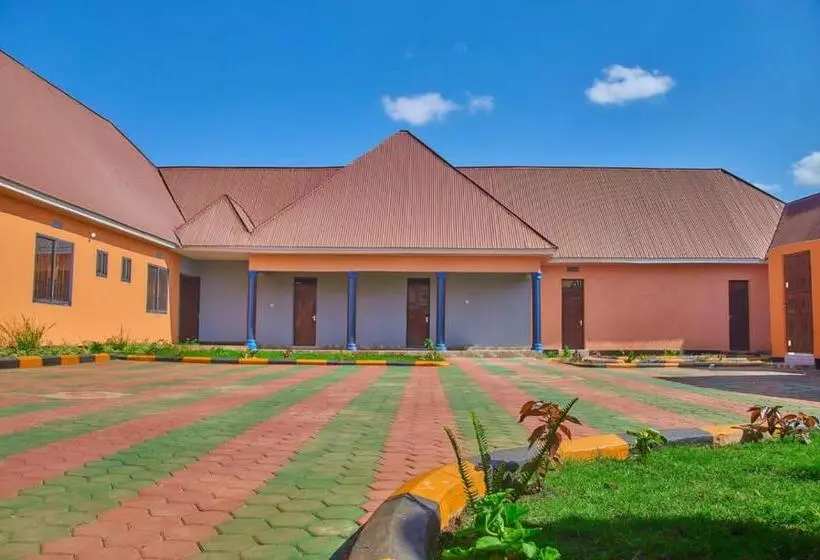 ペンション Gwandu Lodge