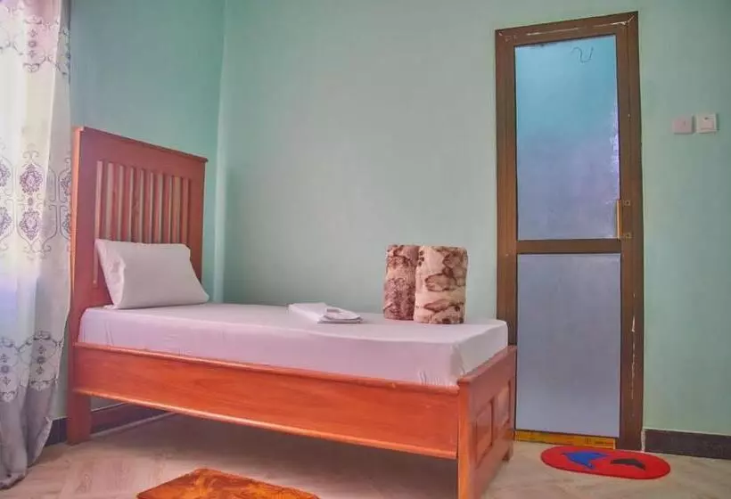 ペンション Gwandu Lodge