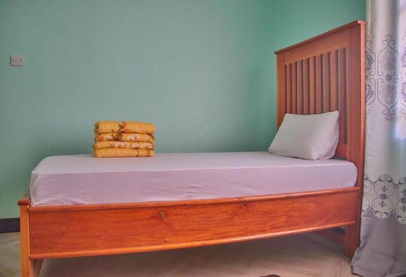 بنسيون Gwandu Lodge