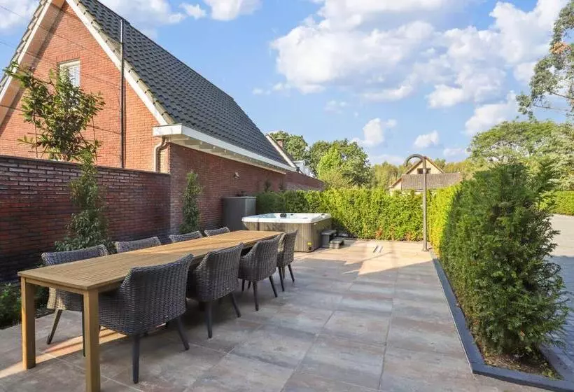 ペンション Huisje Wenum   Apeldoorn Met Jacuzzi