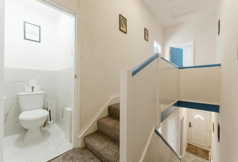 膳宿费 Leyton Comfy Double Rooms   50