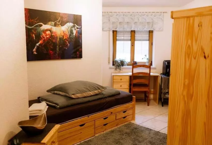 Moderne Landwohnung   Pension   Top Lage