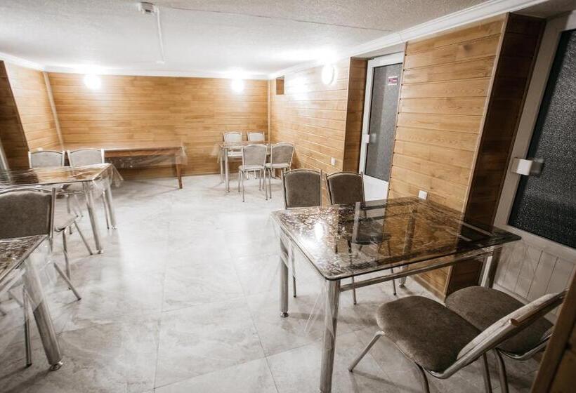 پانسیون Nazarxan