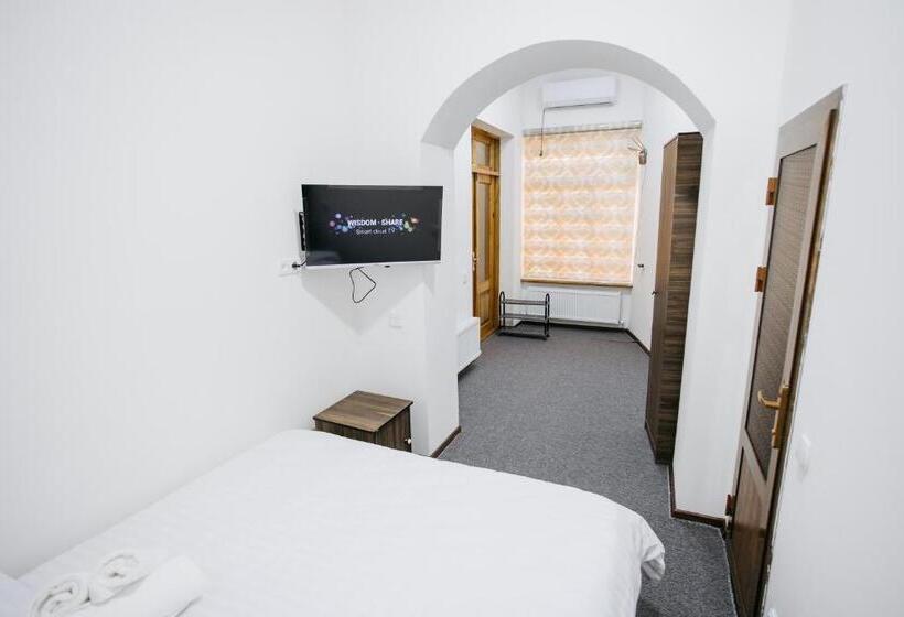 پانسیون Nazarxan