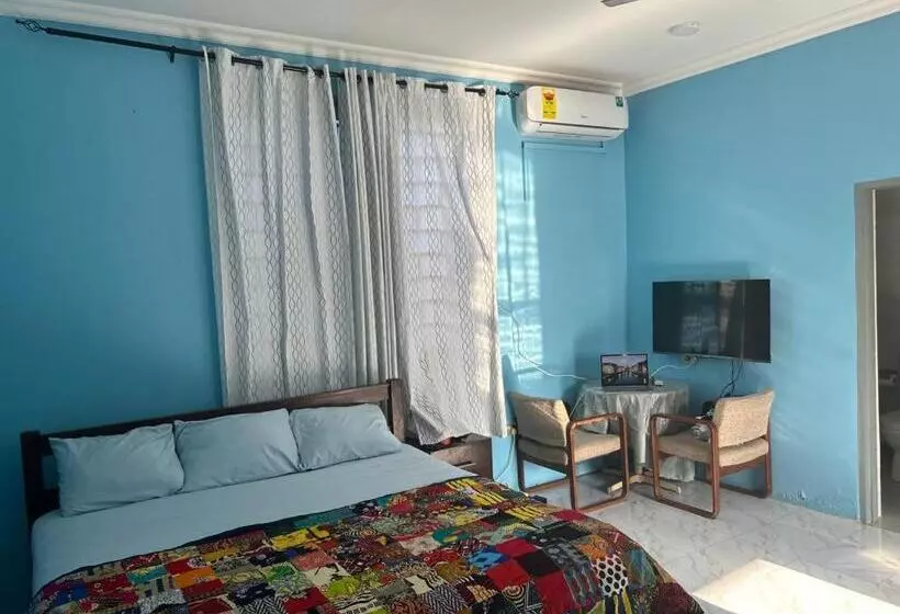 پانسیون Oneworld Guesthouse & Events Centre
