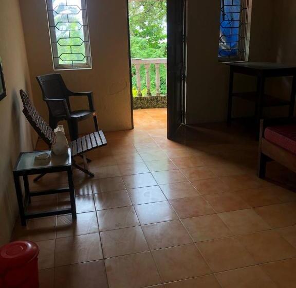 پانسیون Villa Oceanic Guesthouse