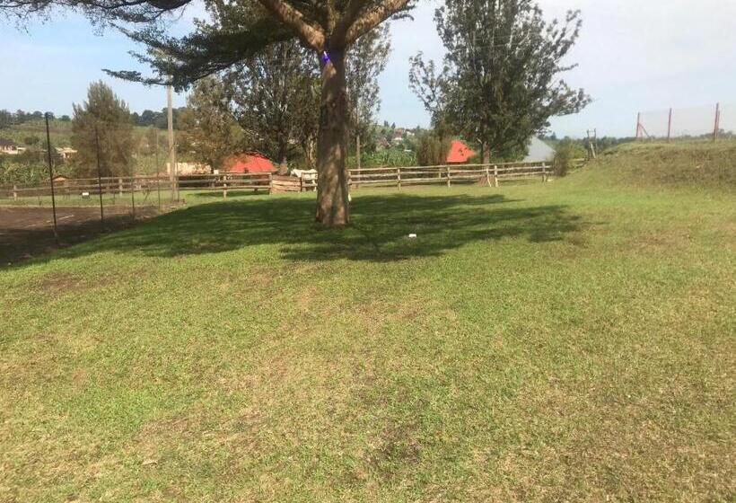 استراحتگاه Rwekishokye Country Club