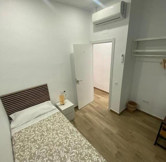 هاستل Triana Riverside