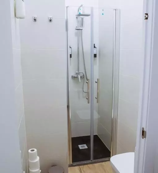 هاستل Triana Riverside