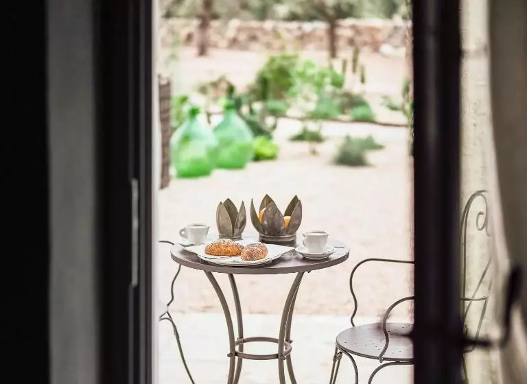 تختخواب و صبحانه Bambarone La Masseria