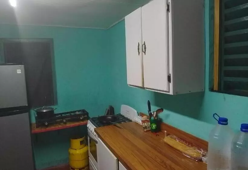 تختخواب و صبحانه Comfort Bnb