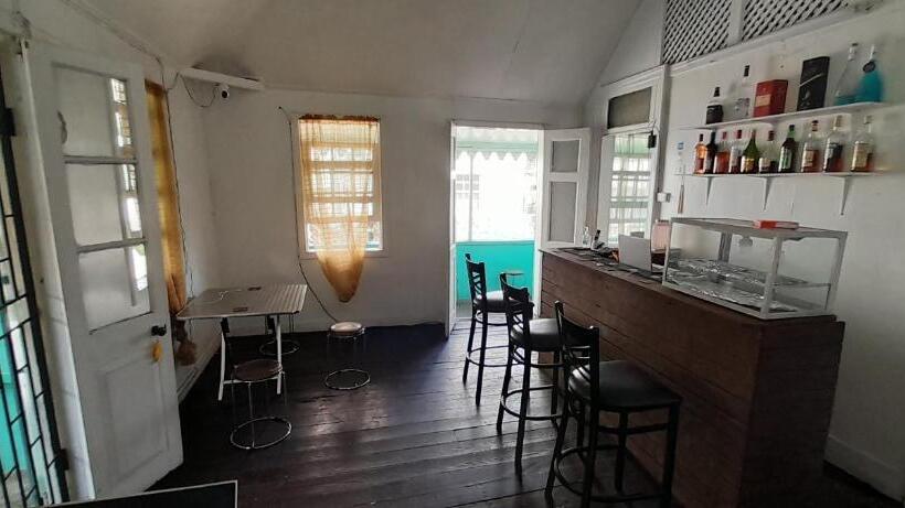 تختخواب و صبحانه Comfort Bnb