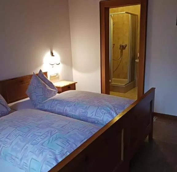 Aamiaismajoitus (B&B) Haus Mesner