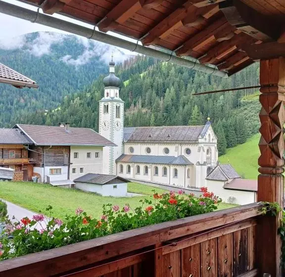 Aamiaismajoitus (B&B) Haus Mesner