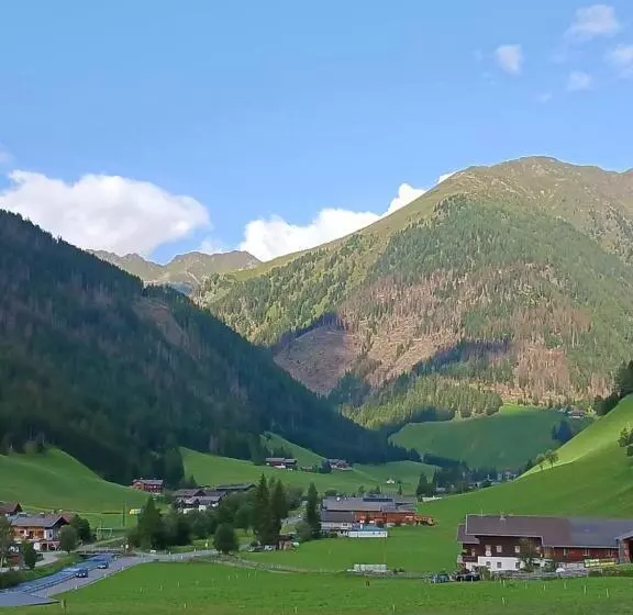 Aamiaismajoitus (B&B) Haus Mesner