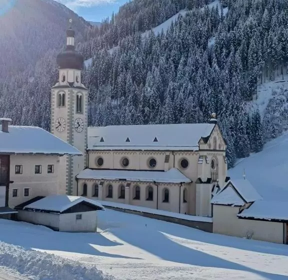 Aamiaismajoitus (B&B) Haus Mesner