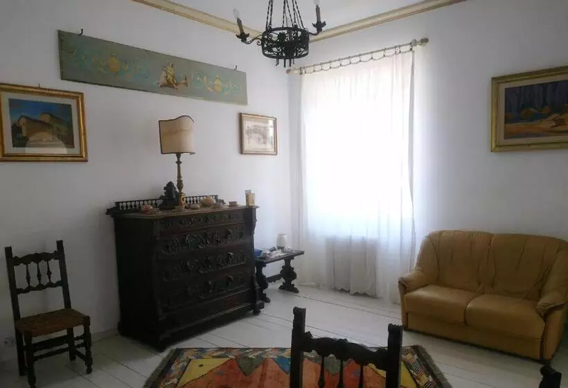 Aamiaismajoitus (B&B) La Quercia