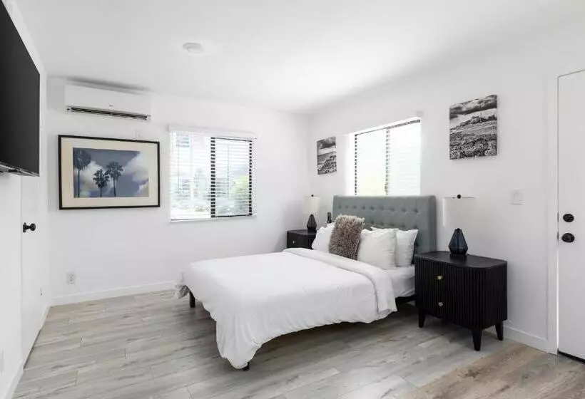 Aamiaismajoitus (B&B) Sunny Studio In The Heart Of Venice   B