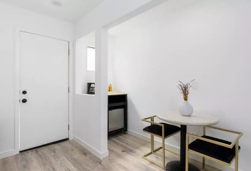 Aamiaismajoitus (B&B) Sunny Studio In The Heart Of Venice   B