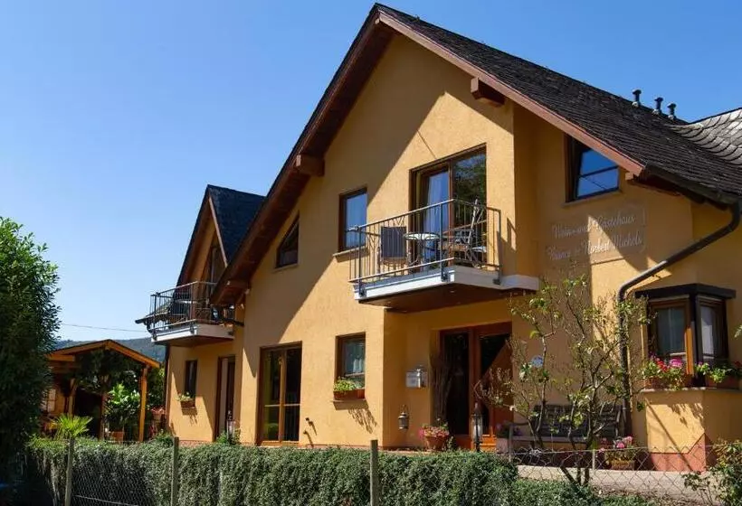 Aamiaismajoitus (B&B) Wein  Und Gästehaus Michels