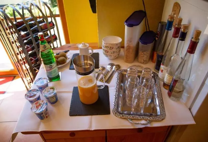 Aamiaismajoitus (B&B) Wein  Und Gästehaus Michels