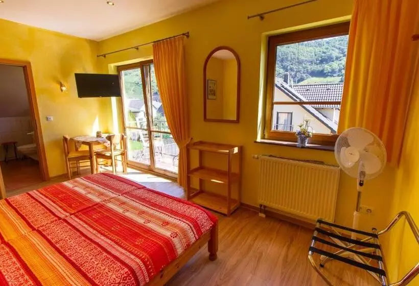 Aamiaismajoitus (B&B) Wein  Und Gästehaus Michels