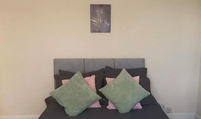 Coventry Spacious Rooms In City