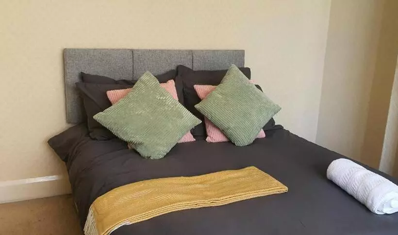 Coventry Spacious Rooms In City