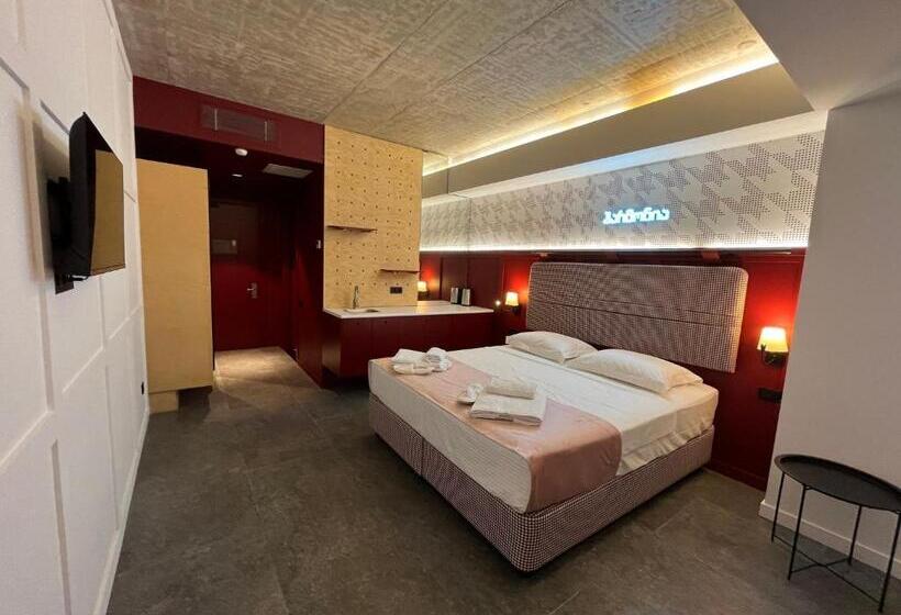 هتل Bamboo Garden