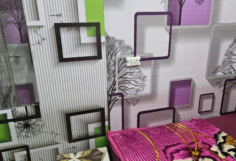 Hotel-cápsula Vrindavan Nivas Near Prem Mandir Bankey Bihari