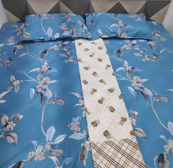 Kapselihotelli Vrindavan Nivas  Near Prem Mandir Bankey Bihari