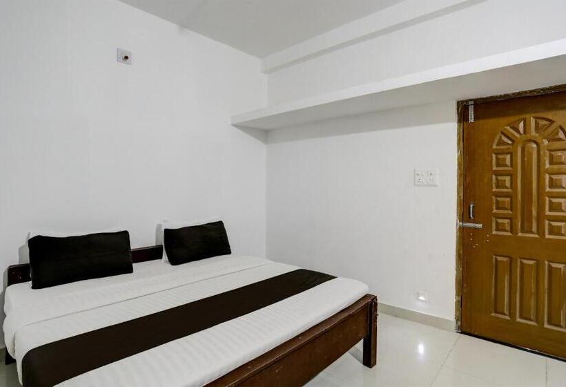 בית מלון כפרי Oyo Flagship Morya Classic