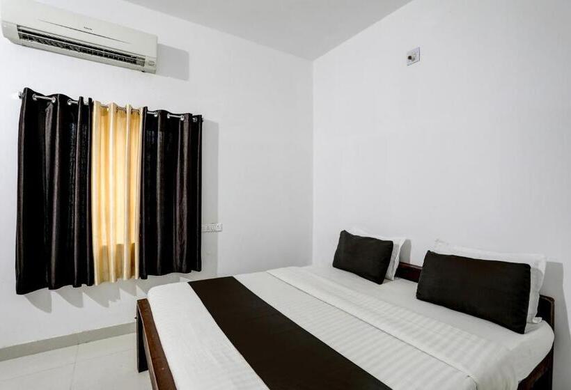 בית מלון כפרי Oyo Flagship Morya Classic