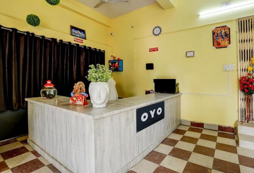 בית מלון כפרי Oyo Flagship Morya Classic