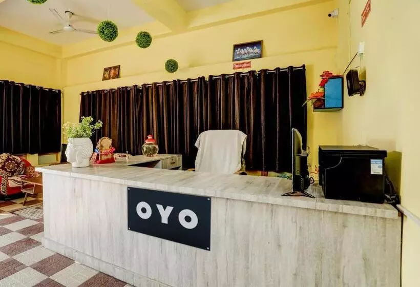 ホテル Oyo Flagship Morya Classic