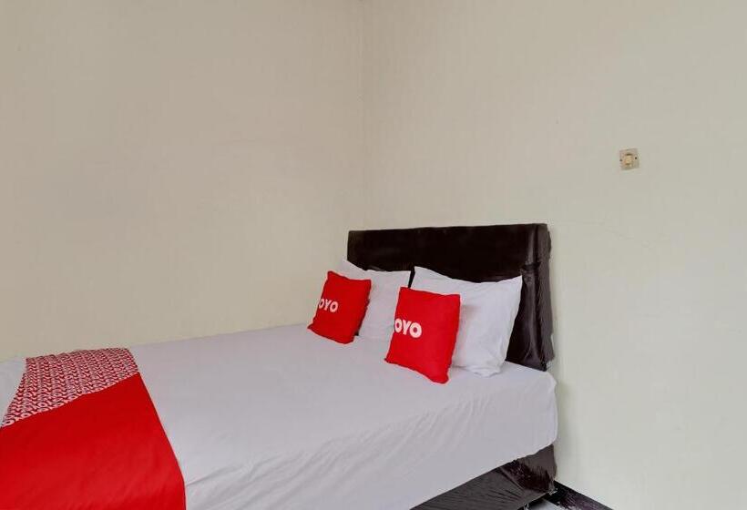 Отель Oyo Life 92685 Kost Arimbi