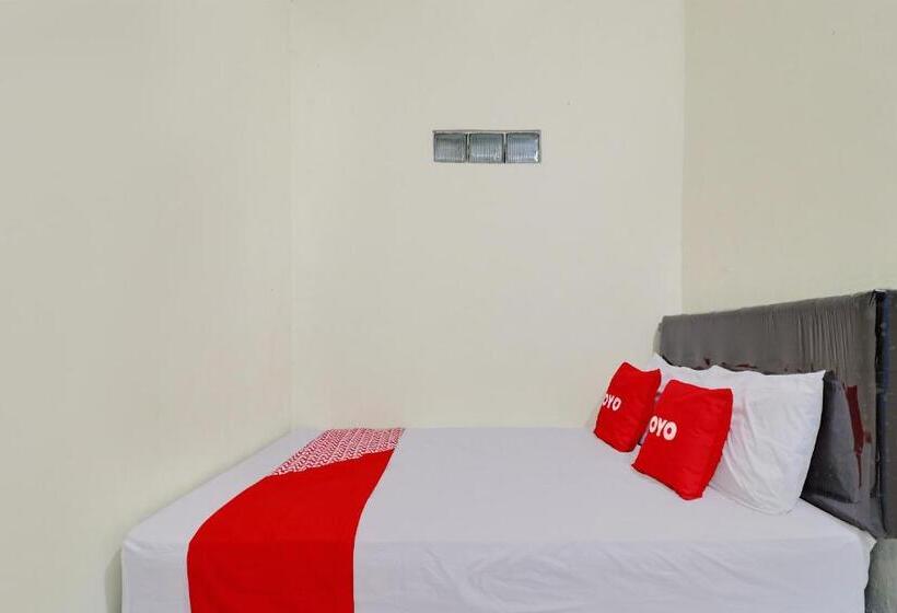 Отель Oyo Life 92685 Kost Arimbi