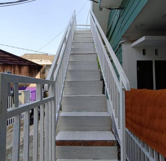 فندق Oyo Life 92977 Neba Kost Aesthetic