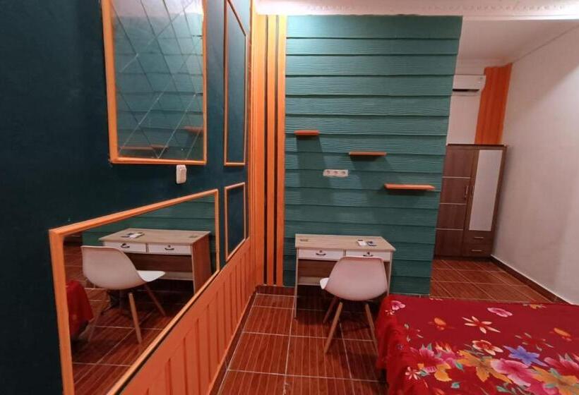 فندق Oyo Life 92977 Neba Kost Aesthetic