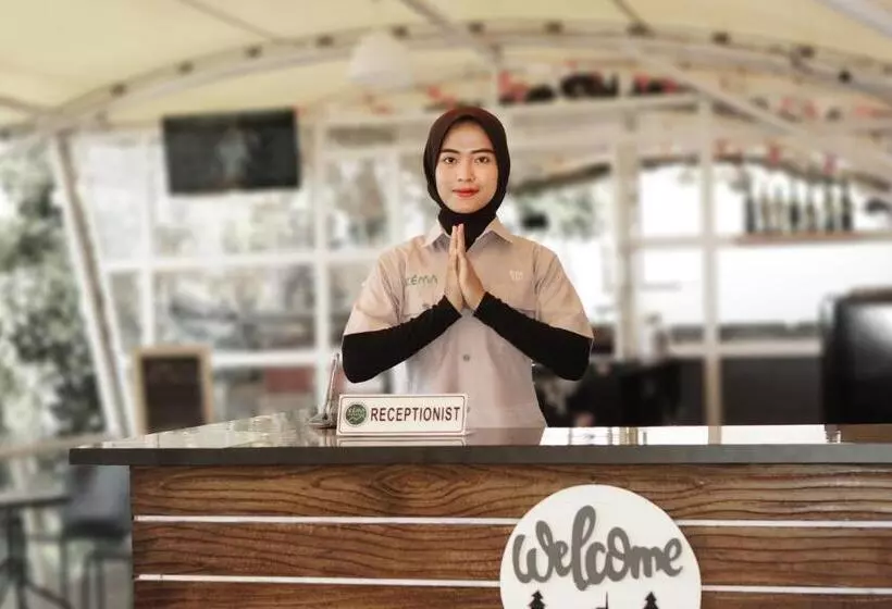 Kema Merbabu Powered By Cocotel