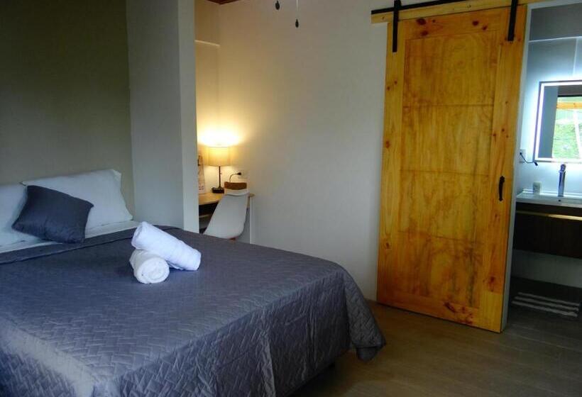 پانسیون Airport Green Studio