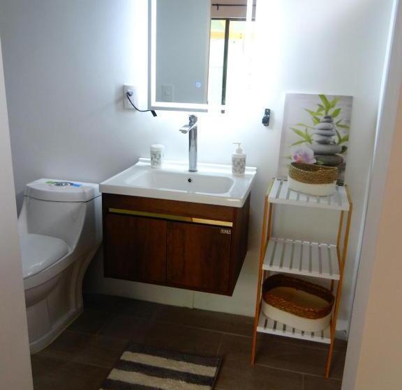 پانسیون Airport Green Studio