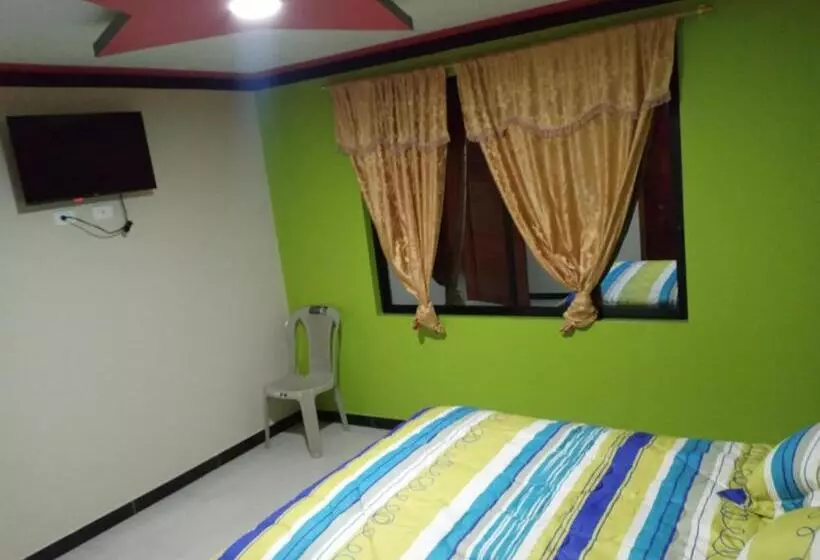 ペンション Hostal Confort Real