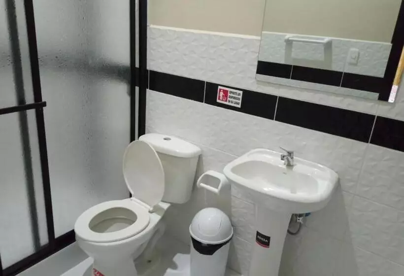 ペンション Hostal Confort Real